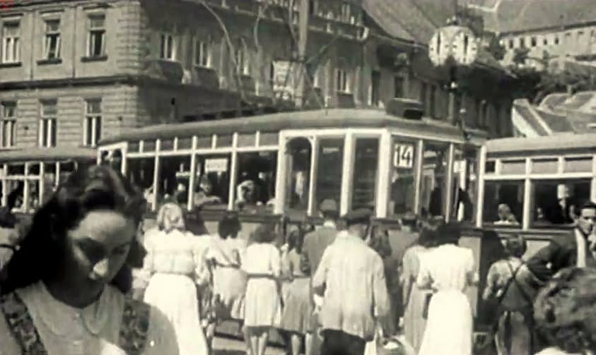 Trg bana Jelačića 1940. godine. Podne